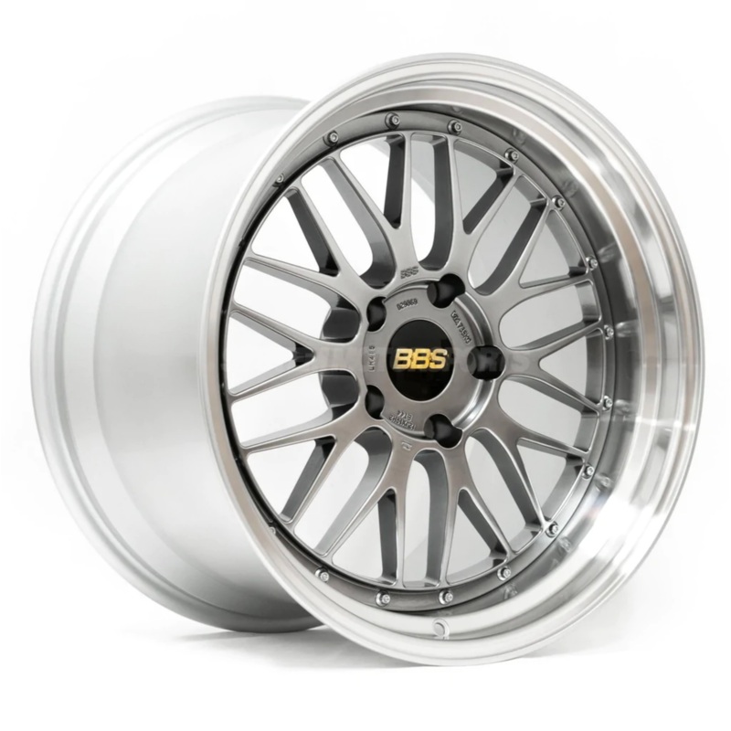 BBS LM – 20×8.5 +22 5×112, Diamond Black w/ Diamond Cut Rim (LM457DBPK)