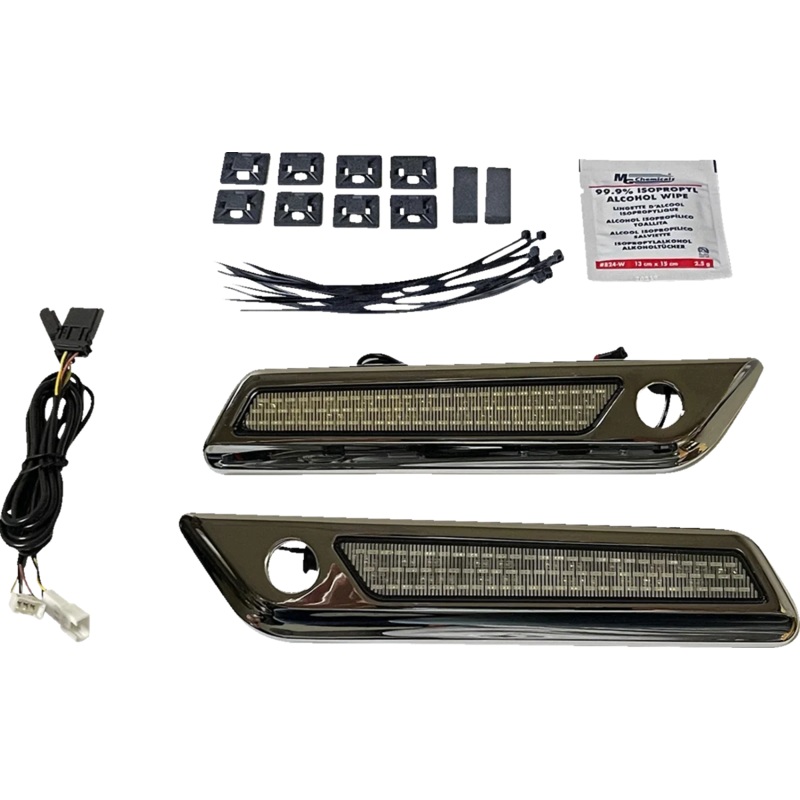 Custom Dynamics Latch Light – Saddlebag – Smoke – Chrome CD-SBL-BCM-SC